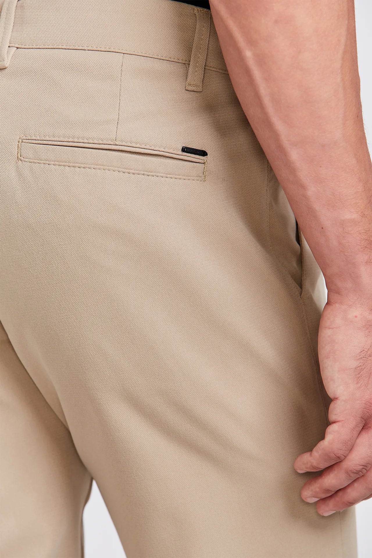 Stylish, stretchy, quick-drying men's casual pants